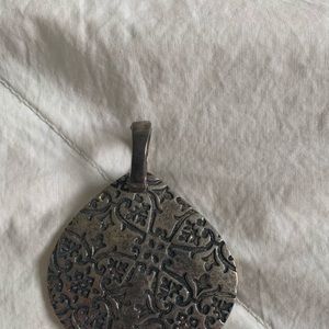 Premier designs jewelry pendant